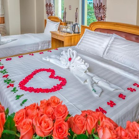 Hotel Friendship Мандалай Экстерьер фото