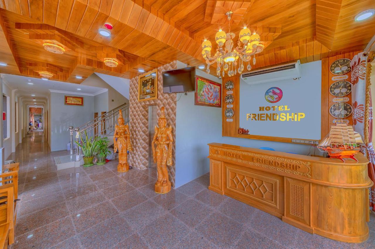 Hotel Friendship Мандалай Экстерьер фото